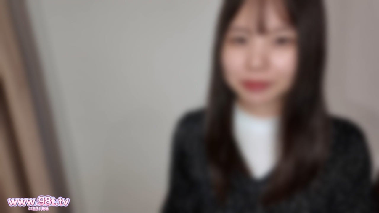 FC2PPV-4528449-【初撮り】純粋無垢な大**がオヤジに弄ばれ中出しまでされちゃう!太くて硬